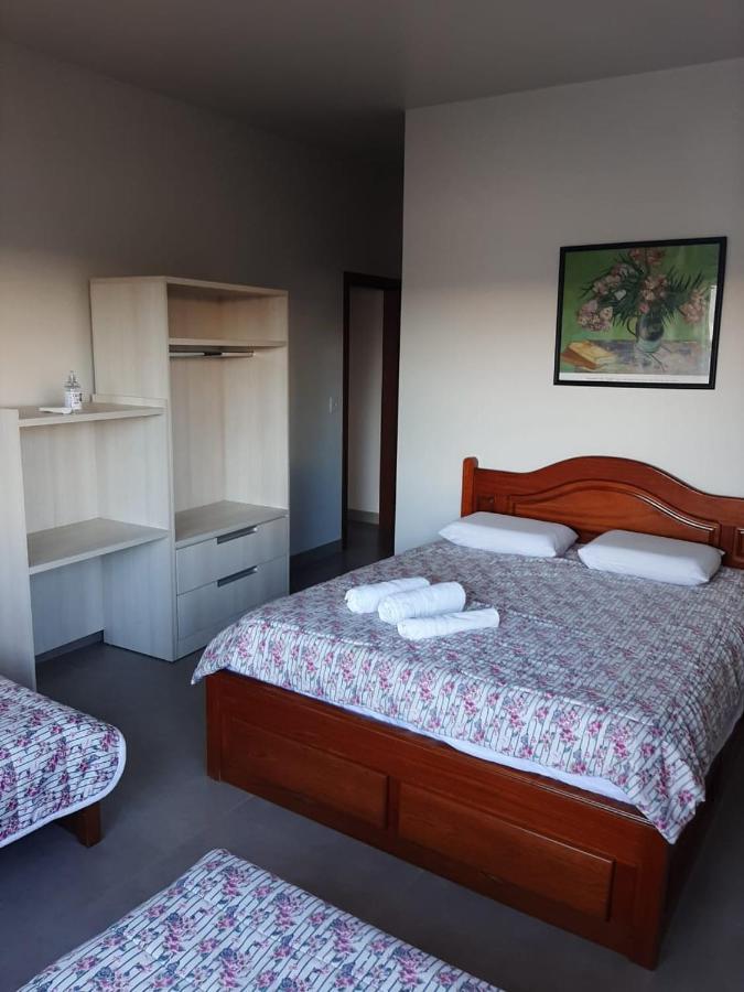 Suites Jardim Dos Lagos Capitólio Exterior foto