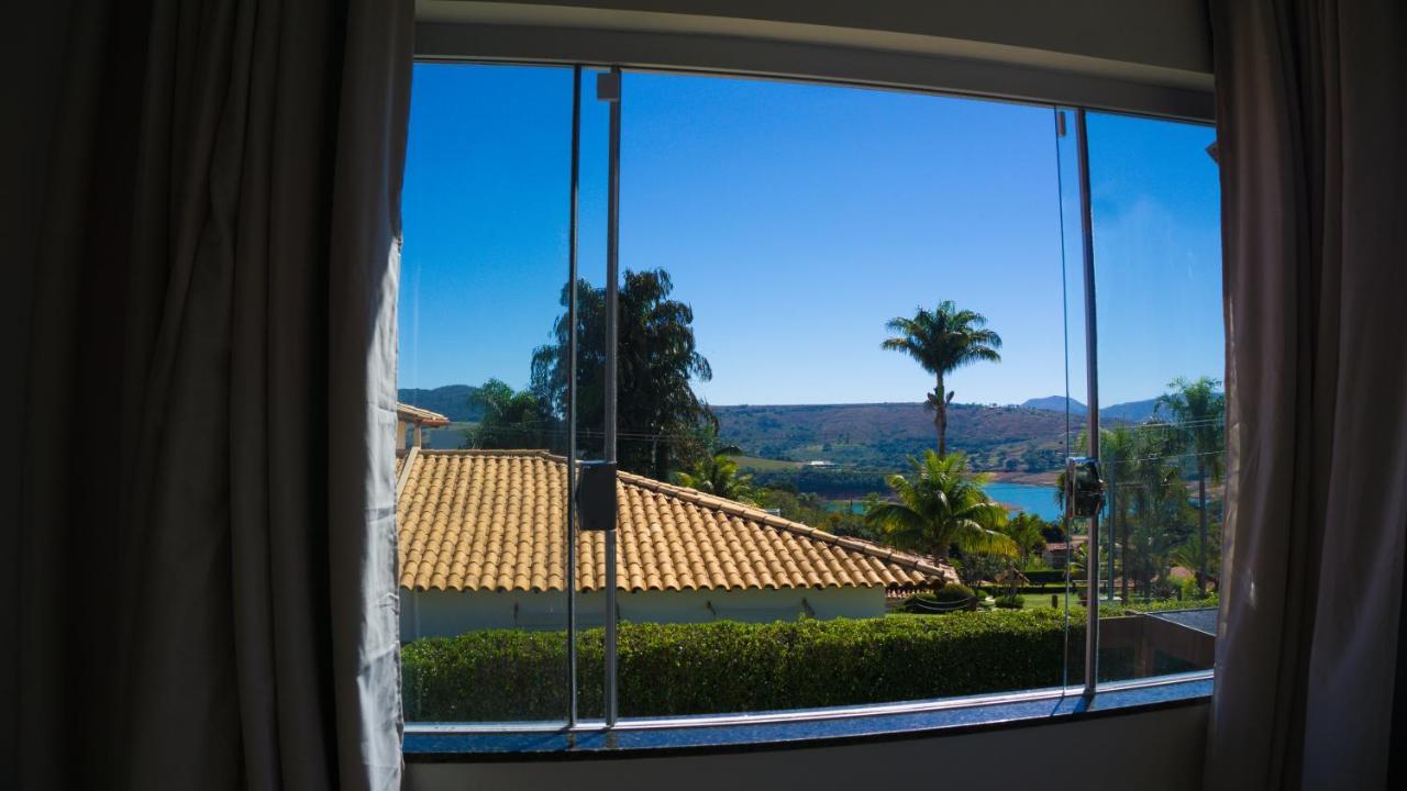 Suites Jardim Dos Lagos Capitólio Exterior foto